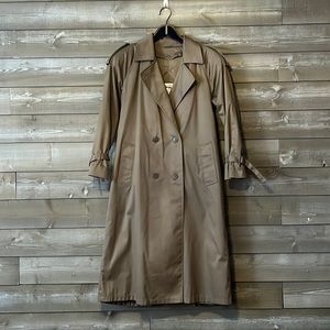 Vintage Women’s Worthington Size 6 Lined Belted Long  Dress Coat *MARK ON BACK*